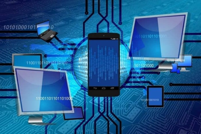 integrated-computer-systems-for-different-services-700x467